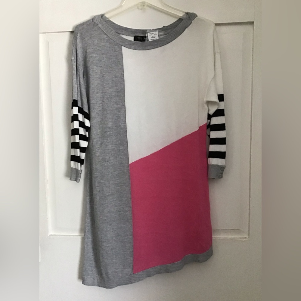 White House Black Market CLBK. stripe SLV a tunic. NWT